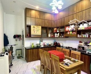 mặt tiền võ văn kiệt đường rộng 9,5m siêu rẻ