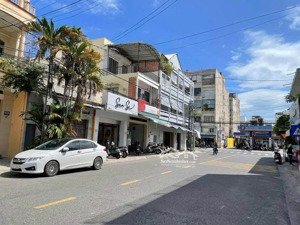 bán nhà mặt tiền đường phù đổng, tân tiến, nha trang - giá 10,7 tỷ. thuận tiện kinh doanh buôn bán