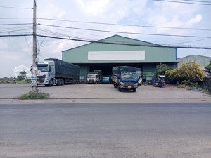 cho thuê kho xưởng và sân 4.900 m2 giá 130 triệu/ xã nhị thành huyện thủ thừa long an