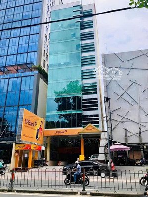 văn phòng hai bà trưng, quận 1 - sẵn nội thất giá siêu cạnh tranh 30triệu/90m2. lh: 0362700459