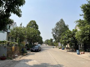 bán miếng đất sát bên chung cư the emerald 68 - 177m2 - đường xe hơi - giá cực rẻ
