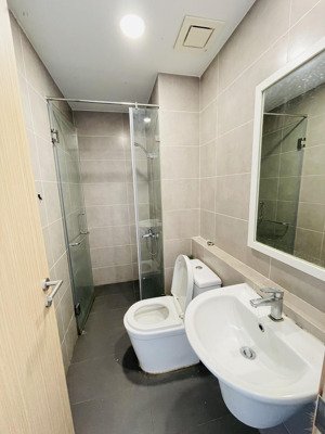 cho thuê căn hộ 2pn/2wc - có 2 máy lạnh, máy nước nóng - 7tr