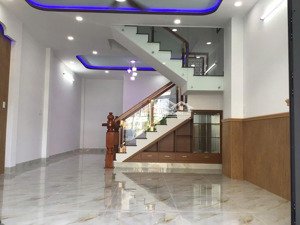 giá rẻ! nhà 3 tầng mới xây tại xã vĩnh hiệp gần đường 23/10, ô tô đỗ cửa, trung tâm nha trang