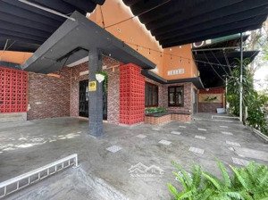 cho thuê mặt bằng kinh doanh góc 2 mặt tiền nha trang