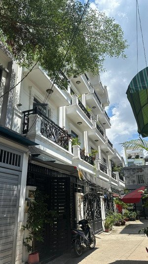 bán nhà liền kề 4pn + 5wc, 50m2 tại huỳnh văn nghệ, gò vấp, hcm