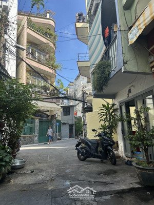 hẻm xe hơi vào nhà - 50m ra mặt tiền 67,7m2 - đào duy từ q. pn - nhỉnh 10 tỷ