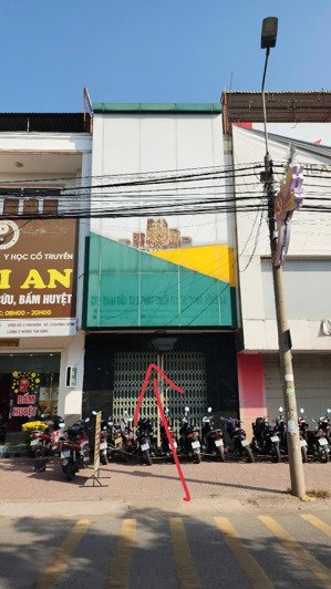 bán nhà 1t2l mặt tiền ql1a kế bên ngân hàng vietcombank mặt tiền kinh doanh cực tốt