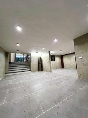 kiot tập thể tầng 1 vừa kinh doanh vừa ở tại giải phóng