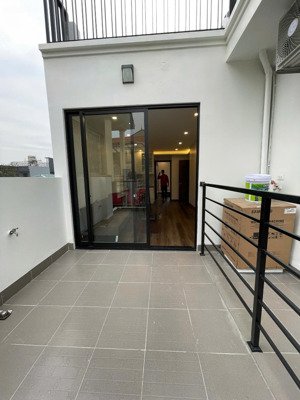 căn hộ 317 hoàng hoa thám 1n1k nhiều tiện ích, có ban công rộng và cực chill và gần khu sầm uất.