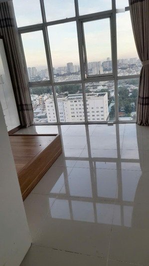 bán căn hộ chung cư ngọc phương nam 3 phòng ngủ 2 nhà vệ sinh 118m2 giá 2,7 tỷ miễn trung gian