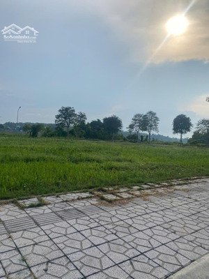 cần bán lô góc biệt thự dự án khu đô thị sinh thái chánh mỹ ven sông sài gòn