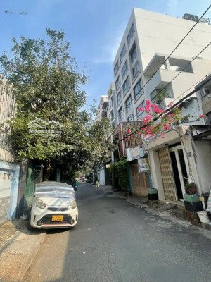bán 785m2 đất thổ cư gần nguyễn thị định - lê văn thịnh - giá 40 tỷ