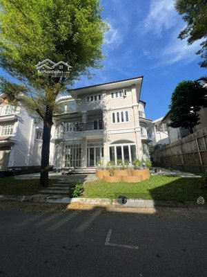 biệt thự siêu vip khu lan anh village + bến du thuyền, quận 2 - dt: 15x25m - 3 tầng - giá: 150 tỷ