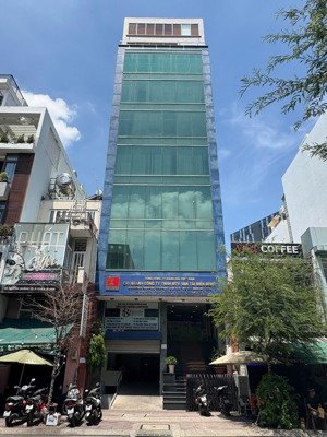 văn phòng quận 4, vị trí đắc địa sát quận 1, giá cực tốt cho 2 sàn cuối. lh: 0924120641