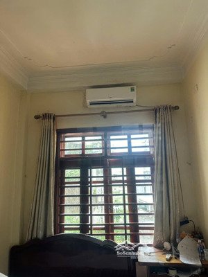 chính chủ cho nữ thuê phòng ngõ 219/15 bồ đề. giá 2tr8/tháng. điện nước giá dân