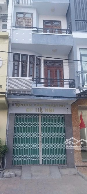 cho thuê toàn bộ căn nhà mặt tiền gần trung tâm thành phố