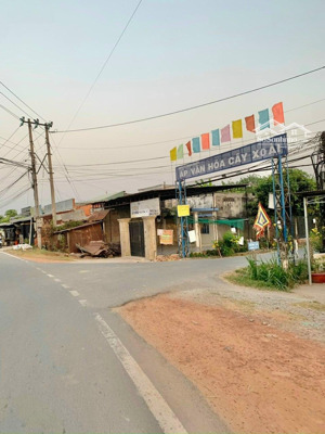 mặt tiền đường cây xoài, thổ cư hết đất, xây dựng tự do