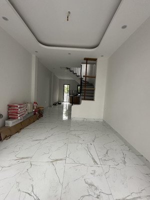 bán nhà 3 tầng 55m2 x mt 4m. quan âm- bắc hồng- đông anh