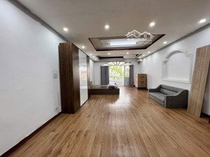 căn hộ studio 50m2 full nt ban công đường nguyễn chí thanh quận 5