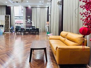 bán biệt thự cao cấp khu dân cư trung sơn: 12x20m, hầm, trệt, 3 lầu. hướng: đông. bán 45 tỷ