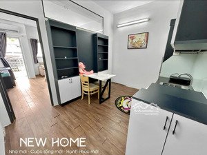cho thuê căn hộ 1phong ngủ ban công tại đường lý văn phức ,q1 gần nhà thờ tân định