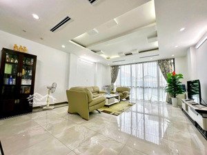 phân lô cán bộ- 9 tầng thang máy - ngõ 3 ô tô tránh - kinh doanh văn phòng đỉnh
