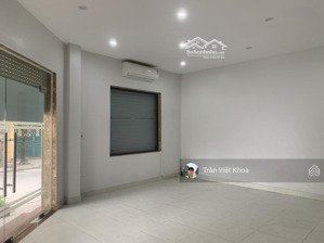 cc cho thuê tầng 1 lô góc 2 mặt tiền quyền lực - vị trí vàng trung tâm hà đông - giá 7.5 tr/th