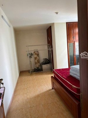 cho thuê căn hộ chung cư seaview ,137m2, 3pn,2wc , 7tr/ tháng, đầy đủ nội thất. lh 0976.415.622