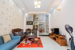 mặt tiền mạc đỉnh chỉ bán giá 10,500 tỷ