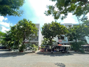 bán khu 5mx18m sadeco tân phong, quận 7 giá 15 tỷ