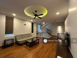 cho thuê nhà tây hồ, 50m2, 5pn làm chdv, nhà mới, phòng đẹp chỉ cần vận hành. chỉ 35tr/tháng