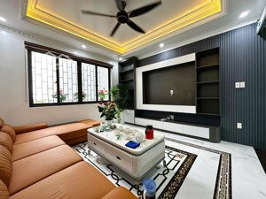 bán căn nhà cực đẹp 4,5 tầng thang máy tại khu tái định cư tam kỳ.