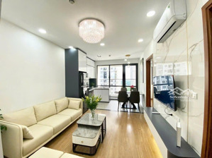cho thuê căn hộ chung cư khu đô thị trung hoà nhân chính, 80m2 2pn giá 11.5tr/tháng lh 0983.237.984