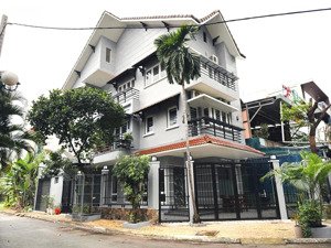 giá tốt! biệt thự góc - thang máy - 4 tầng - 8x20 - 400m2 sàn - bát nàn - p. thạnh mỹ lợi - quận 2