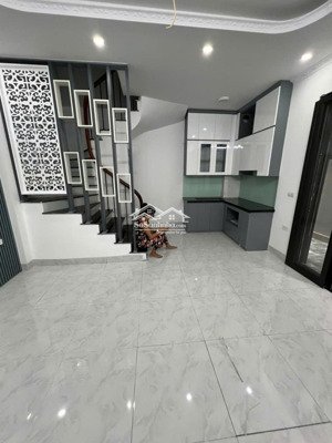 bán gấp nhà tôn đức thắng 50m2 * 5 tầng, mặt tiền 4.1m. giá tốt 7.75 tỷ