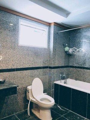 tìm nam ở ghép căn hộ hoàng anh gia lai