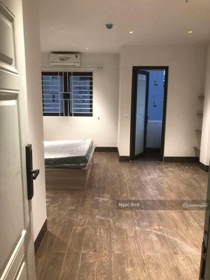 chính chủ cho thuê căn hộ dịch vụ, ccmn đội cấn full nội thất chỉ việc ở ngay