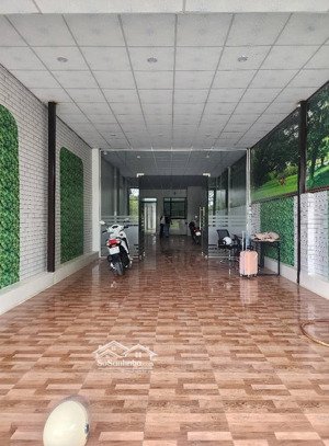 nhà nguyên căn 214,6m3. 1 ngủ 4wc. thích hợp ở + kinh doanh siêu đẹp có 102. xã long đức long thành