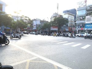 cho thuê nhà mt: 5,5m dt: 110m2 phố tô hiệu , gần ngay ngã 4.