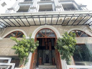 tòa nhà sư vạn hạnh, 7 tầng, 215m2 (ngang 10,3m) dt sàn 1200m2, sổ vuông. pháp lý chuẩn