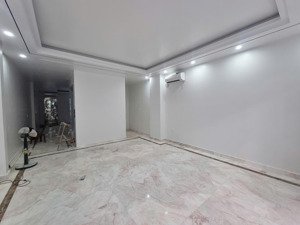 cho thuê nhà mặt ngõ lê lợi mới tính, thang máy riêng, cửa thoát hiểm - giá thuê tốt nhất khu vực