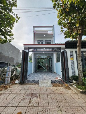 bán nhà mt công viên sân ô tô, p. tân hạnh, tp. biên hòa