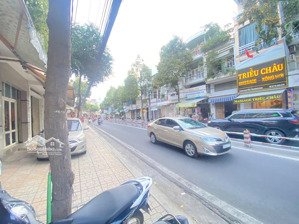 cho thuê nhà phố trung tâm mặt tiền đường nguyễn thị minh khai giá 20 triệu/tháng