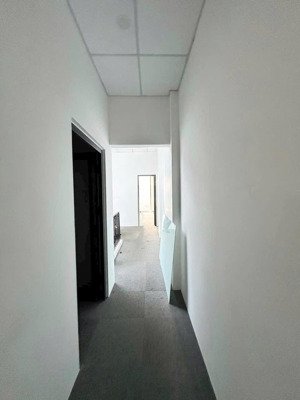 cho thuê nguyên căn mặt tiền trục đường đắc địa - nhận diện thương hiệu