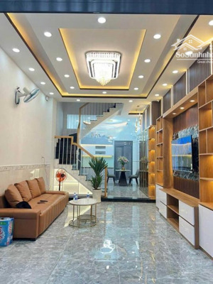 mặt tiền kinh doanh nhật tảo, phường 8, quận 10, dt: 3x11m, 5 tầng, giá 10,5 tỷ
