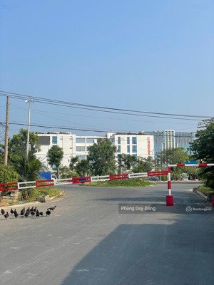 chính chủ cần bán gấp lô đất nhà phố 6x18 nên a2 kdc 13a hồng quang