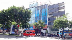 bán khách sạn khu sân bay đường cửu long phường 2 tân bình . 46 phòng . 7 tầng cao cấp.