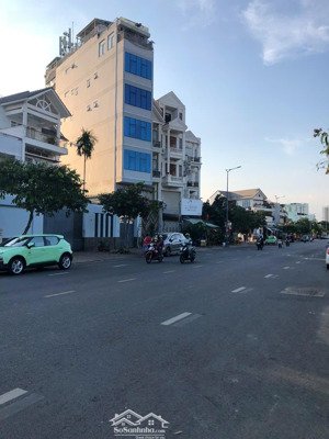 cho thuê nguyên căn nhà mặt tiền đường nguyễn trãi p3 q5 tphcm khu kinh doanh nhộn nhịp