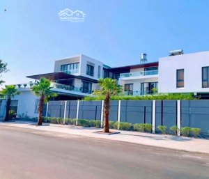 bán biệt thự góc 2 mặt tiền đường phạm công trứ cồn khương , 1 trệt 1 lầu, dtsd 1100m2