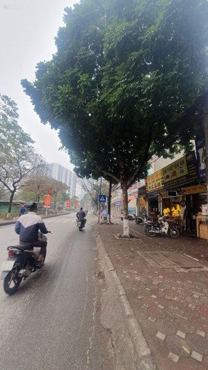 bán nhà phố kim giang, 19 tỷ, 75m2, vỉa hè 6m
